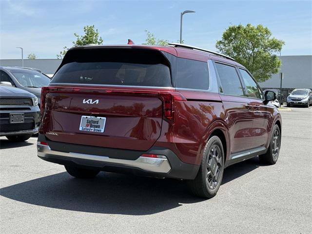 new 2025 Kia Carnival car, priced at $45,305