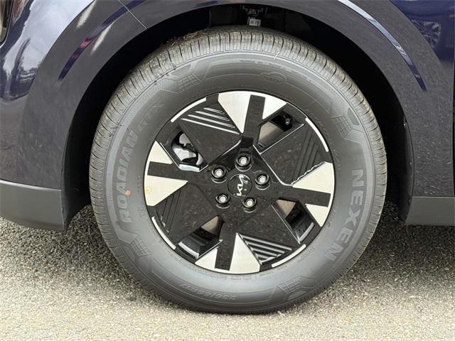 new 2026 Kia Carnival Hybrid car, priced at $39,982