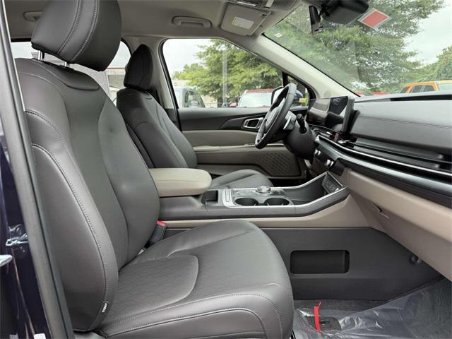 new 2026 Kia Carnival Hybrid car, priced at $39,982