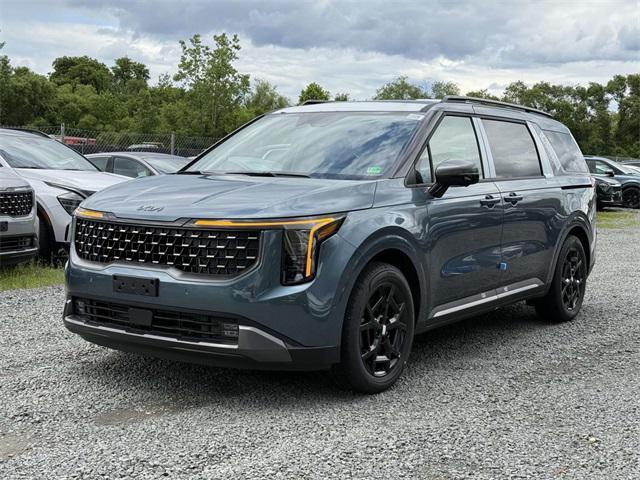 new 2025 Kia Carnival Hybrid car, priced at $53,290