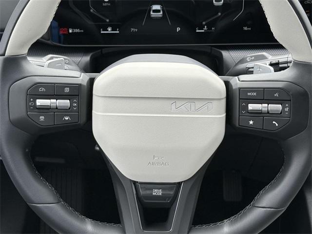 new 2025 Kia K4 car, priced at $27,280