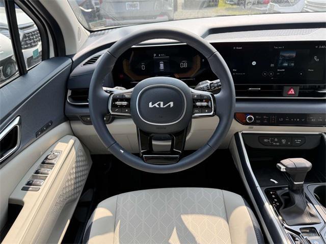 new 2025 Kia Carnival car, priced at $40,195