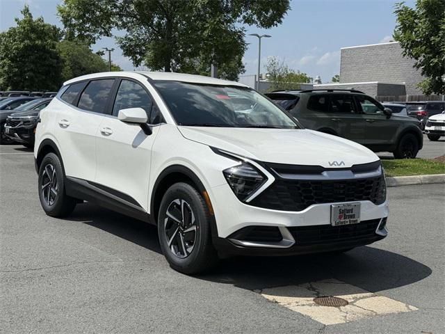 new 2025 Kia Sportage Hybrid car, priced at $31,045