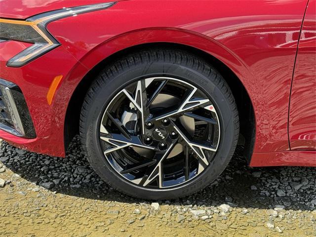 new 2025 Kia K5 car, priced at $31,970