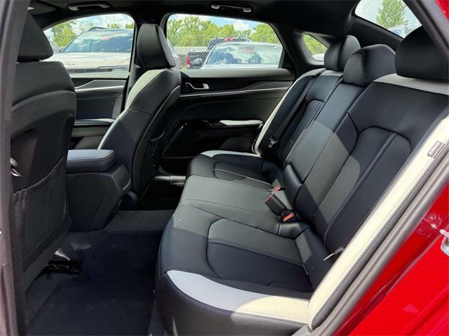 new 2025 Kia K5 car, priced at $31,970