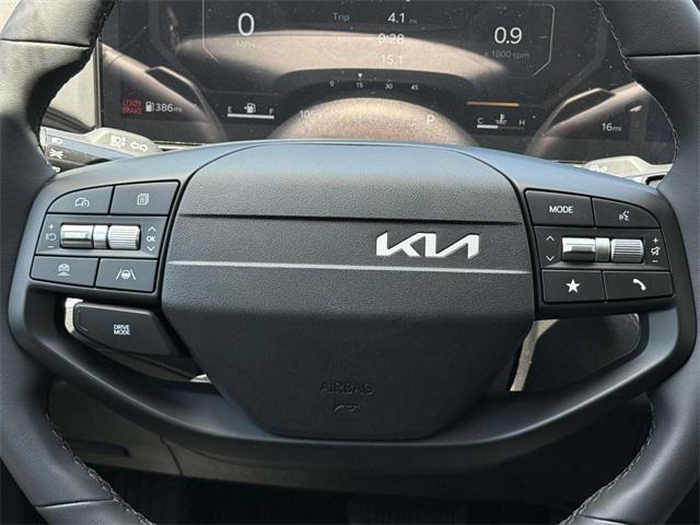 new 2025 Kia K4 car, priced at $24,073