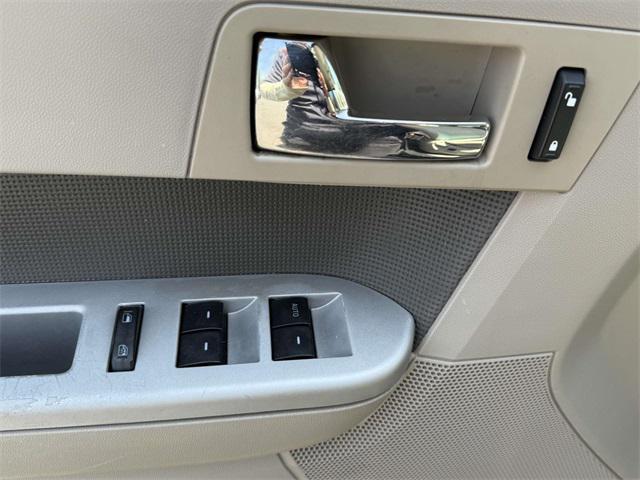 used 2009 Mercury Mariner Hybrid car, priced at $7,699