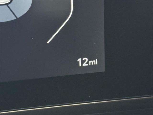 new 2025 Kia Carnival car, priced at $46,800
