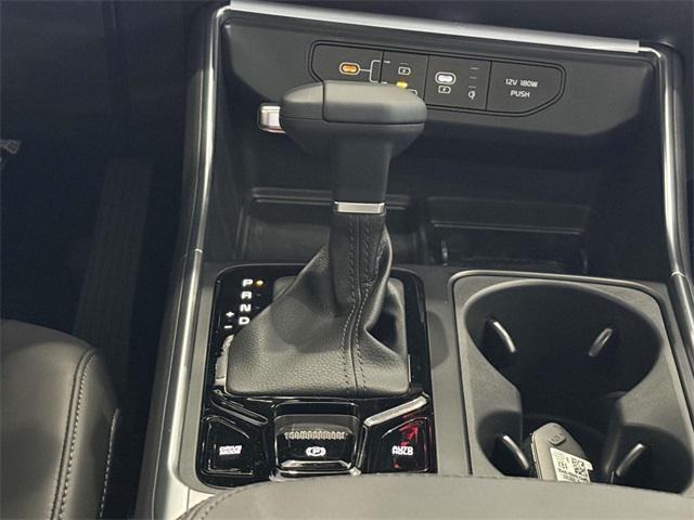 new 2025 Kia Carnival car, priced at $46,800