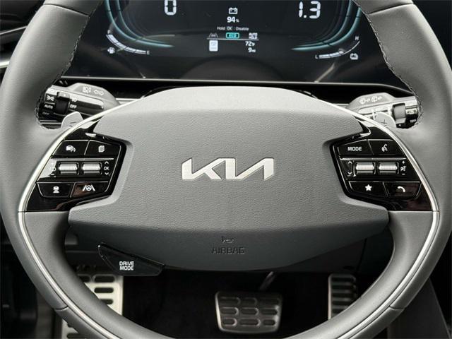 new 2025 Kia Niro car, priced at $32,055