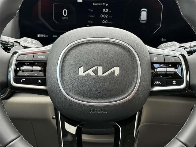 new 2025 Kia Carnival Hybrid car, priced at $47,765