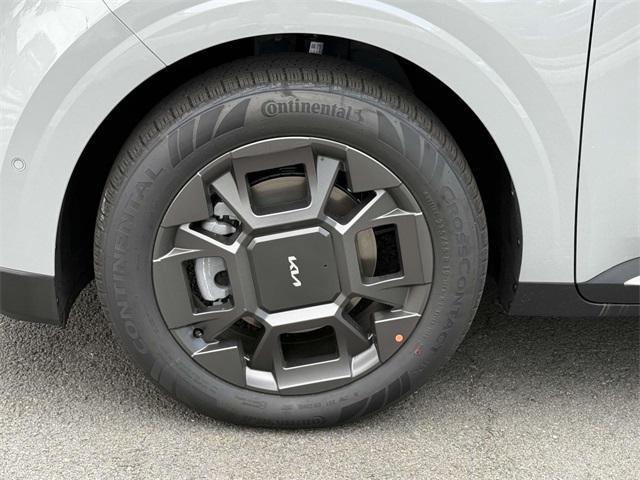 new 2025 Kia Carnival Hybrid car, priced at $47,765
