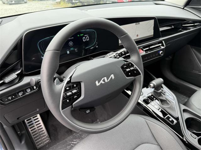 new 2025 Kia Niro car, priced at $35,190