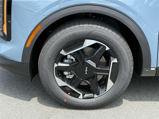 new 2026 Kia Sportage car, priced at $32,318