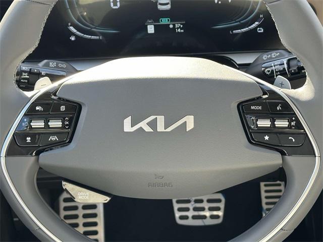 new 2025 Kia Niro car, priced at $30,017