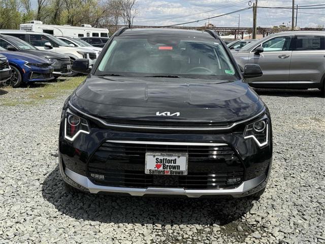 new 2025 Kia Niro car, priced at $33,305