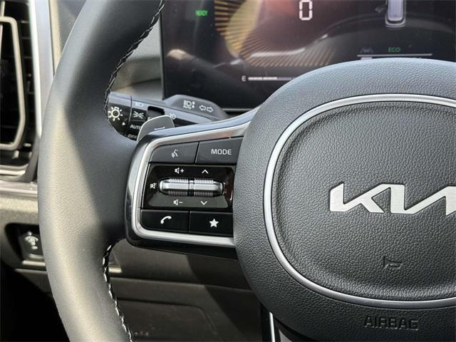 new 2025 Kia Sorento Hybrid car, priced at $41,365