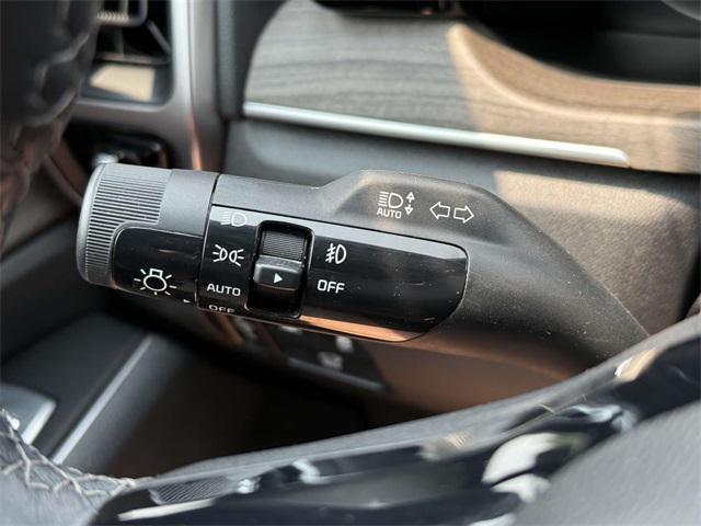 used 2023 Kia Sorento car, priced at $32,651