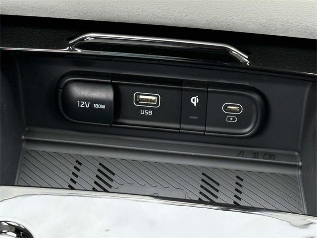 new 2025 Kia Sportage Hybrid car, priced at $32,550
