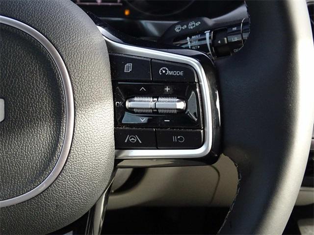used 2022 Kia Sorento car, priced at $23,293