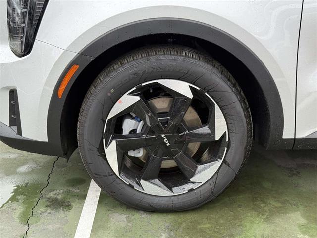 new 2025 Kia Sorento Hybrid car, priced at $38,500