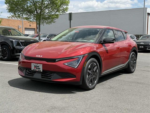 new 2025 Kia EV6 car, priced at $45,755
