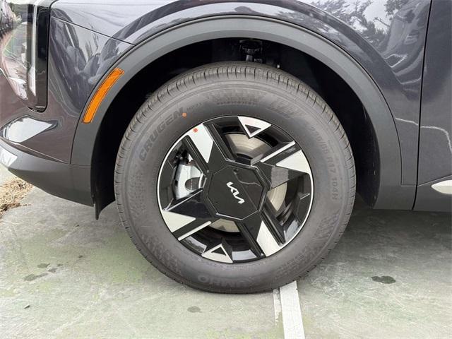 new 2026 Kia Sportage car, priced at $30,307