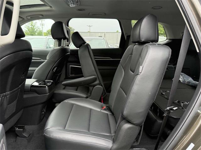 new 2025 Kia Telluride car, priced at $40,990