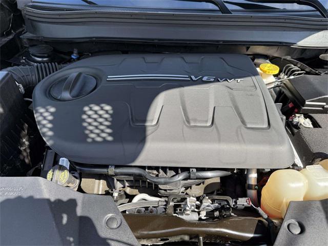 used 2019 Jeep Cherokee car, priced at $15,100
