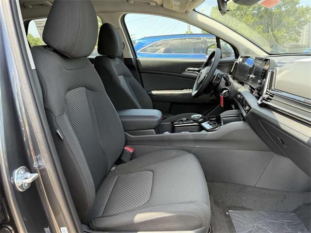 new 2025 Kia Sportage Hybrid car, priced at $31,045