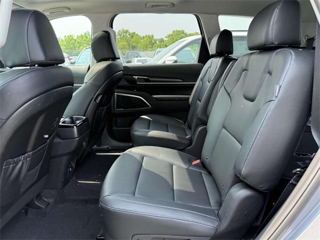 new 2025 Kia Telluride car, priced at $40,990