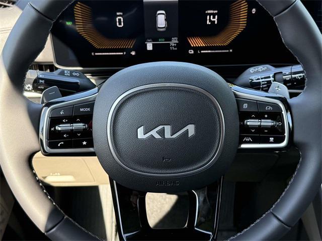 new 2026 Kia Carnival Hybrid car, priced at $40,458