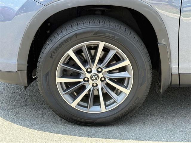 used 2019 Toyota Highlander car, priced at $26,000