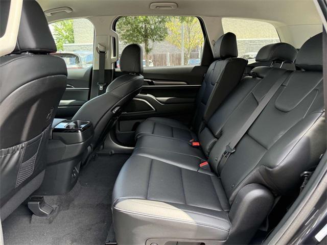new 2025 Kia Telluride car, priced at $36,240
