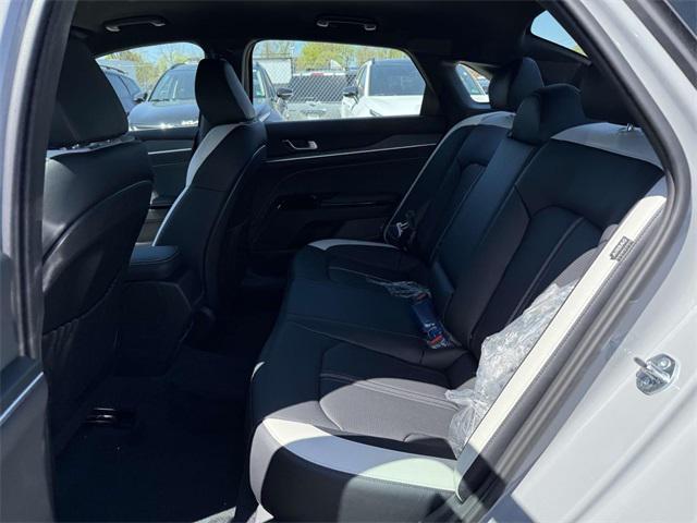 new 2025 Kia K5 car, priced at $28,755