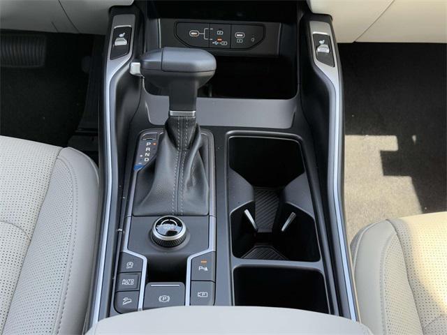 new 2025 Kia Sorento car, priced at $38,559