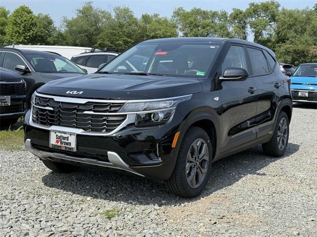 new 2025 Kia Seltos car, priced at $25,435
