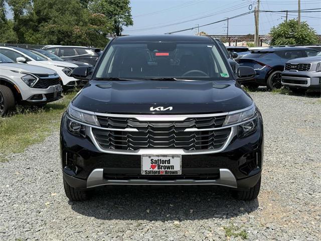 new 2025 Kia Seltos car, priced at $25,435