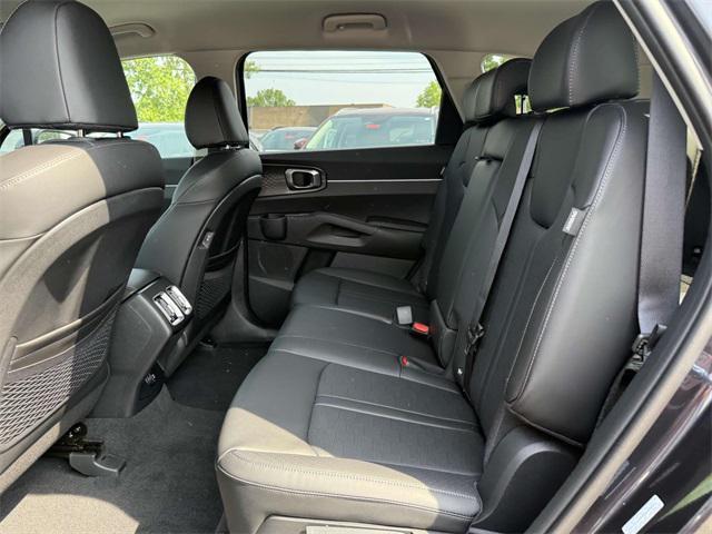 new 2025 Kia Sorento car, priced at $34,815