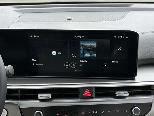 new 2025 Kia Sorento Hybrid car, priced at $40,105