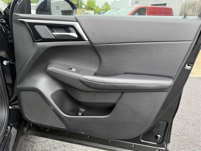 used 2024 Mitsubishi Outlander car, priced at $24,998