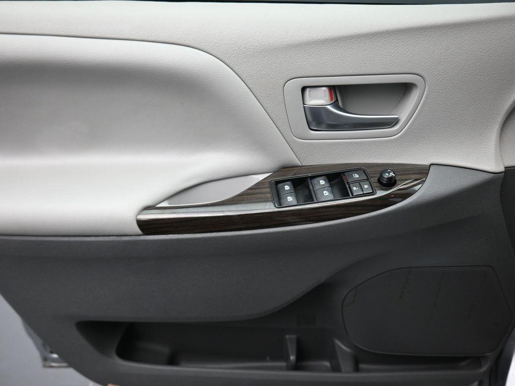used 2018 Toyota Sienna car, priced at $19,798