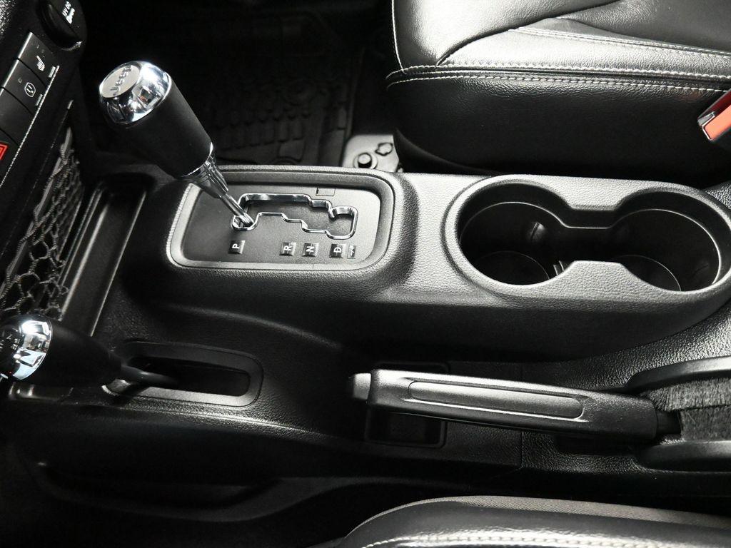 used 2015 Jeep Wrangler Unlimited car, priced at $28,799