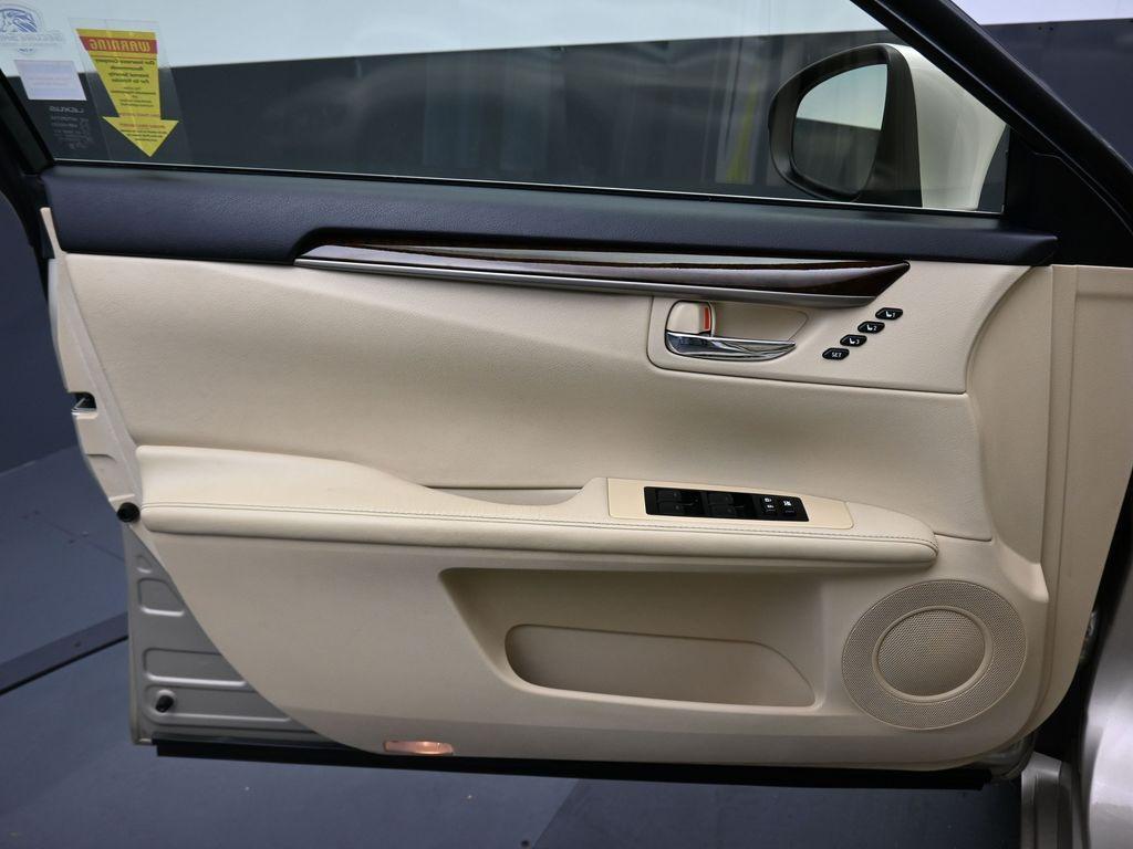 used 2015 Lexus ES 350 car, priced at $18,997