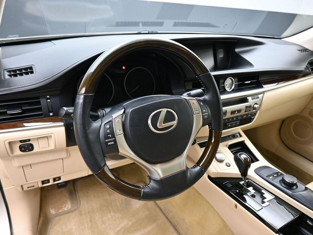 used 2015 Lexus ES 350 car, priced at $18,997