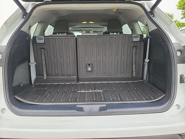 used 2022 Toyota Highlander Hybrid car, priced at $44,988