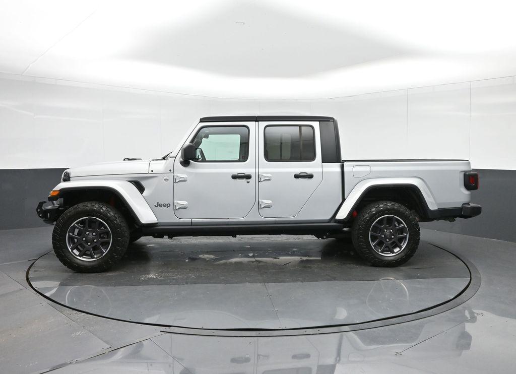 used 2022 Jeep Gladiator car, priced at $34,499
