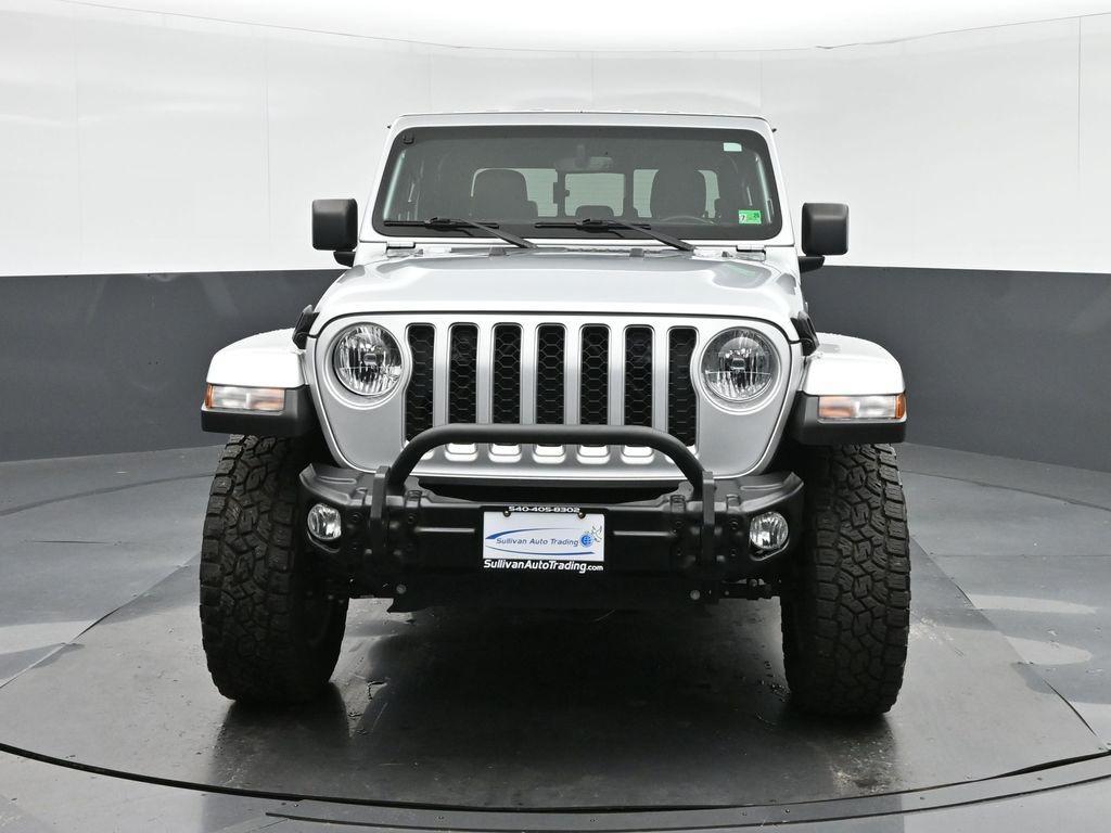 used 2022 Jeep Gladiator car, priced at $34,499
