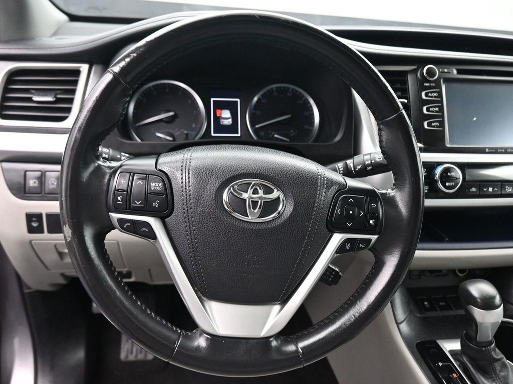 used 2017 Toyota Highlander car, priced at $25,899