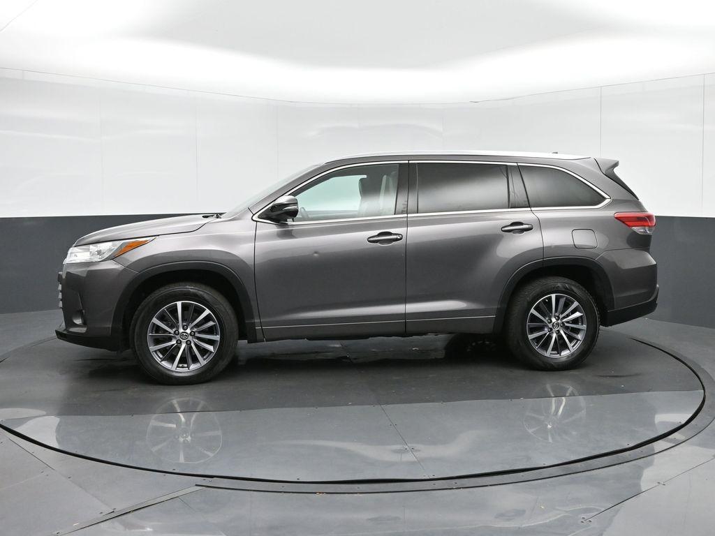 used 2017 Toyota Highlander car, priced at $25,899